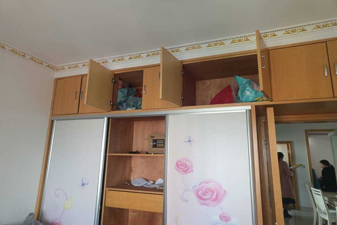 百花好望角 0室0厅0卫 50.0万 百花好望角 0室0厅0卫 50.0万客厅