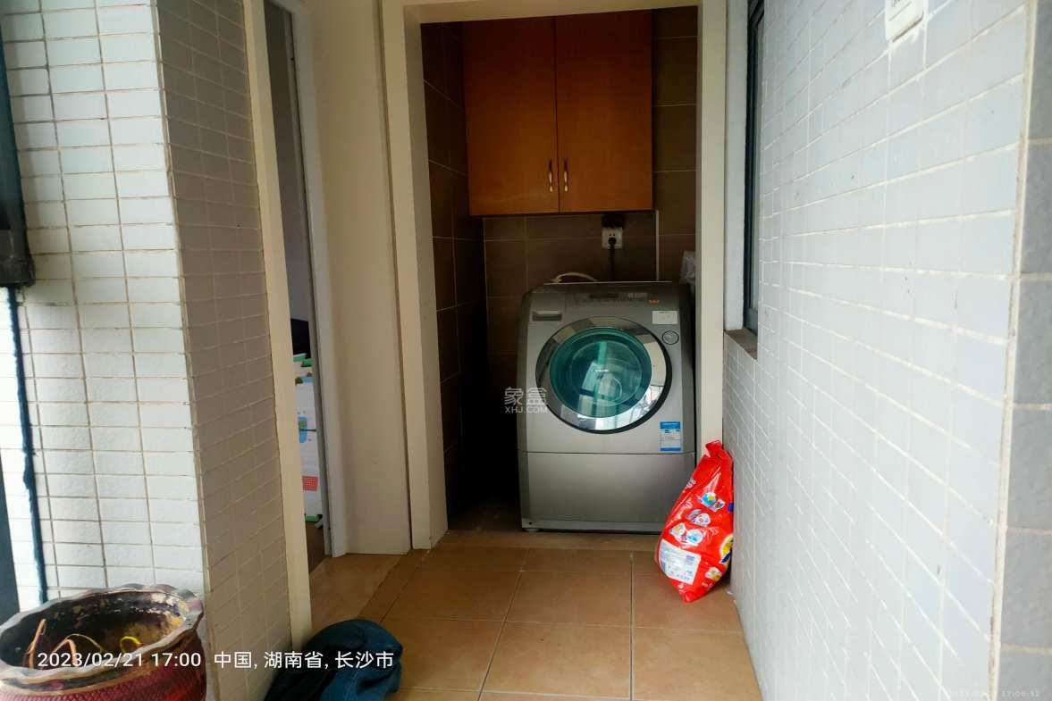 恒基凯旋门一二期  4室2厅2卫    3500.0元/月室内图