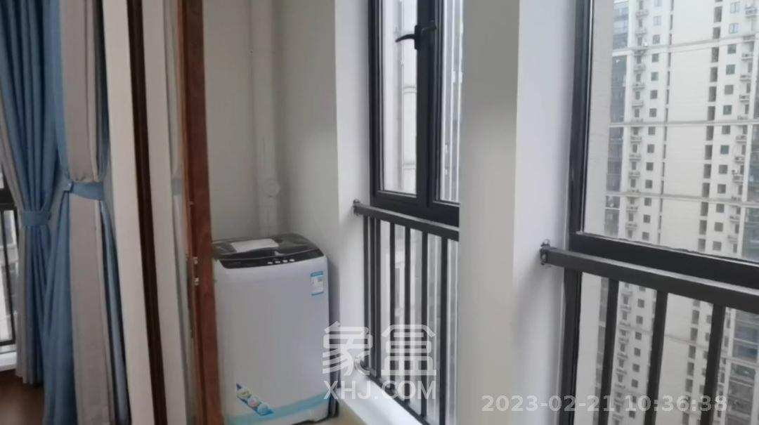 荣泰广场 1室1厅1卫 2500.0元/月 荣泰广场 1室1厅1卫 2500.0元/月室内图