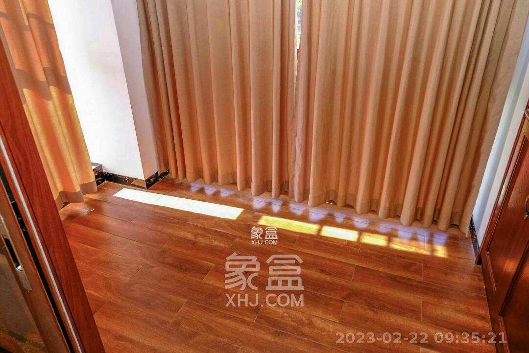 蝴蝶谷  4室2厅2卫    2500.0元/月室内图