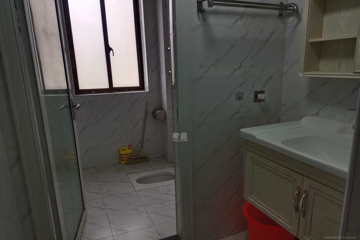 金汇园（鄱馨苑、省国税局单位房）  2室2厅1卫   2200.00元/月室内图