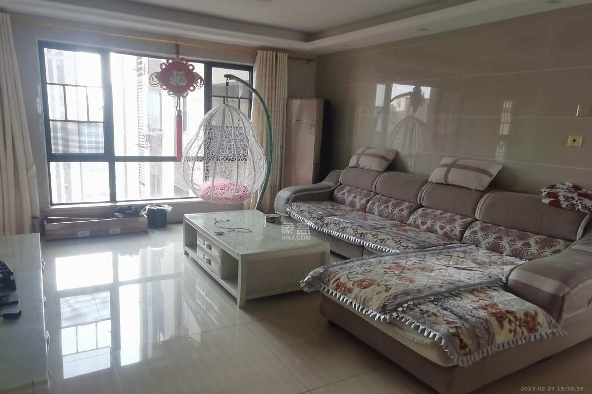 星湖湾一期高层 4室2厅2卫 3200.0元/月 星湖湾一期高层 4室2厅2卫 3200.0元/月室内图