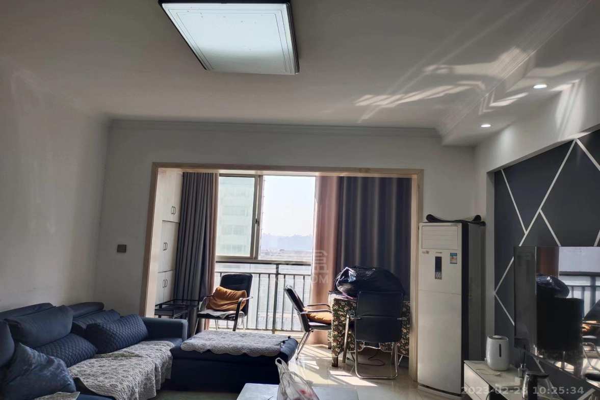 山河锦园 3室2厅1卫 2000.00元/月 山河锦园 3室2厅1卫 2000.00元/月室内图