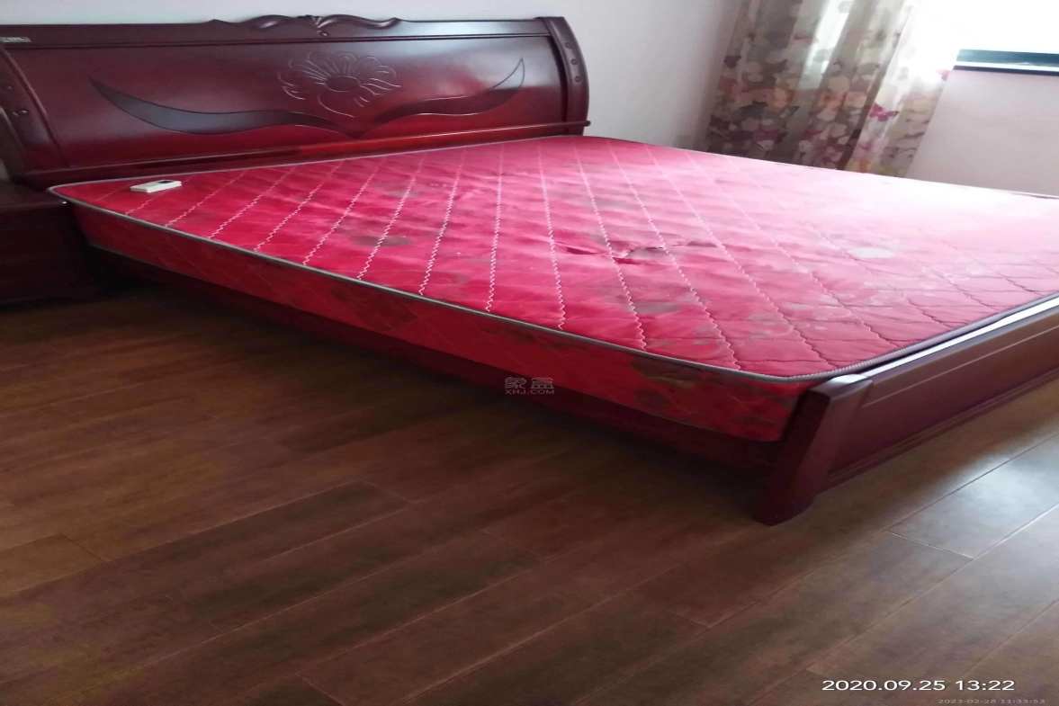 嘉盛华府 3室2厅1卫 1500.00元/月 嘉盛华府 3室2厅1卫 1500.00元/月室内图