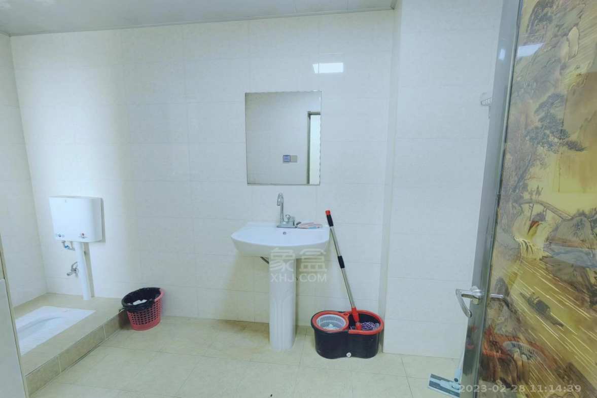 银泰财富广场  3室2厅1卫   2300.00元/月室内图