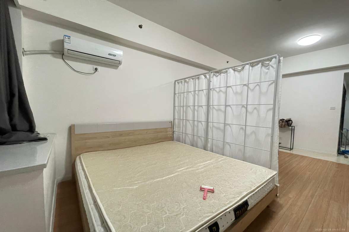 华晨御园  1室1厅1卫   1500.00元/月室内图