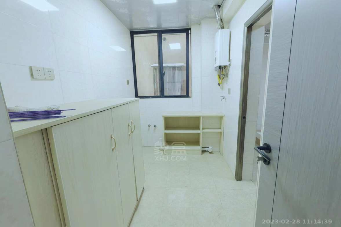 银泰财富广场  3室2厅1卫   2300.00元/月室内图