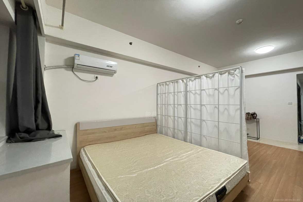 华晨御园  1室1厅1卫   1500.00元/月室内图1