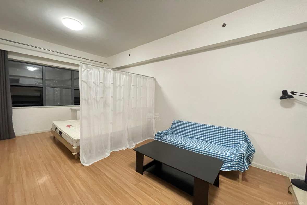 华晨御园  1室1厅1卫   1500.00元/月室内图