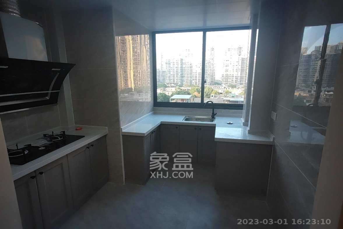 明发阅江悦府  4室2厅2卫    2600.0元/月室内图