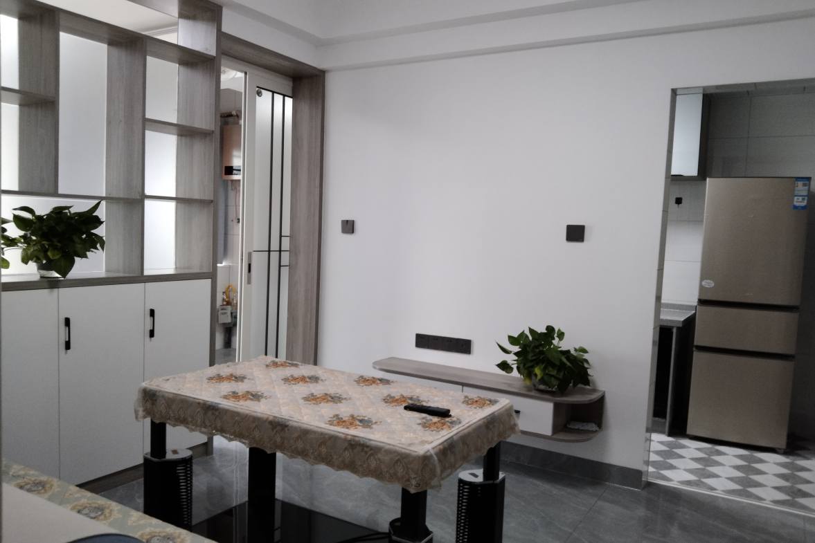 百弘学府城  1室1厅1卫   1100.00元/月室内图