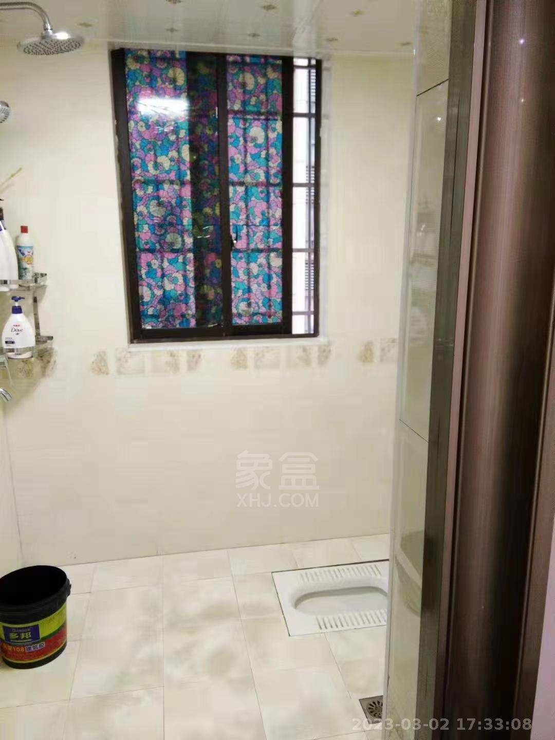 格林嘉园小区  4室1厅1卫    2200.0元/月室内图