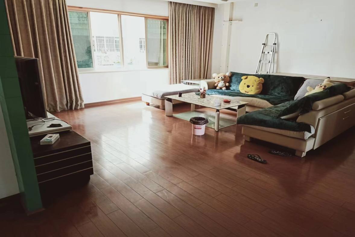 名牌大厦  0室0厅0卫   2600.00元/月室内图