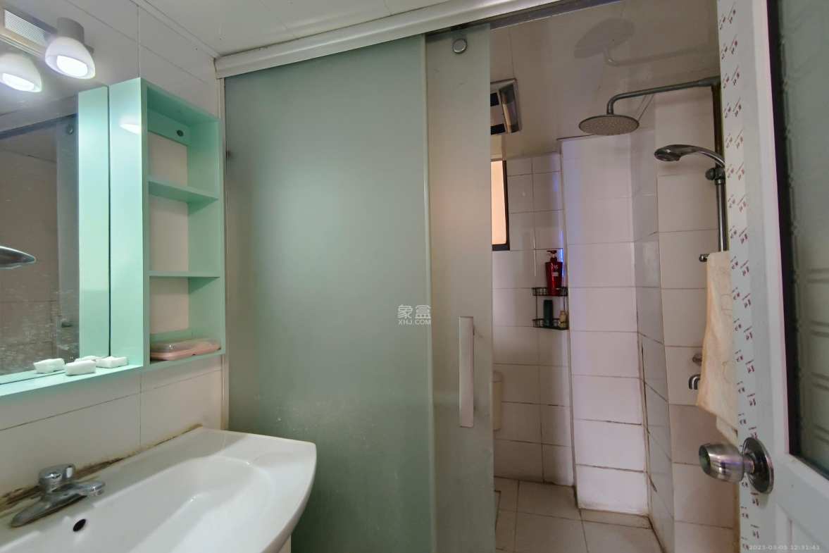 欧园  2室1厅1卫    2500.0元/月室内图