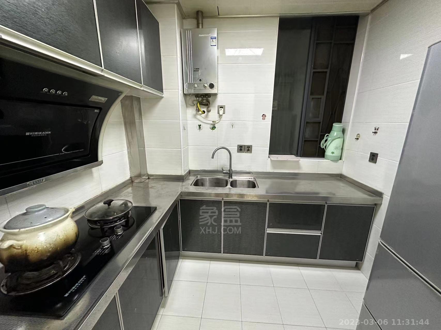 泰山公馆  0室0厅0卫    1800.0元/月