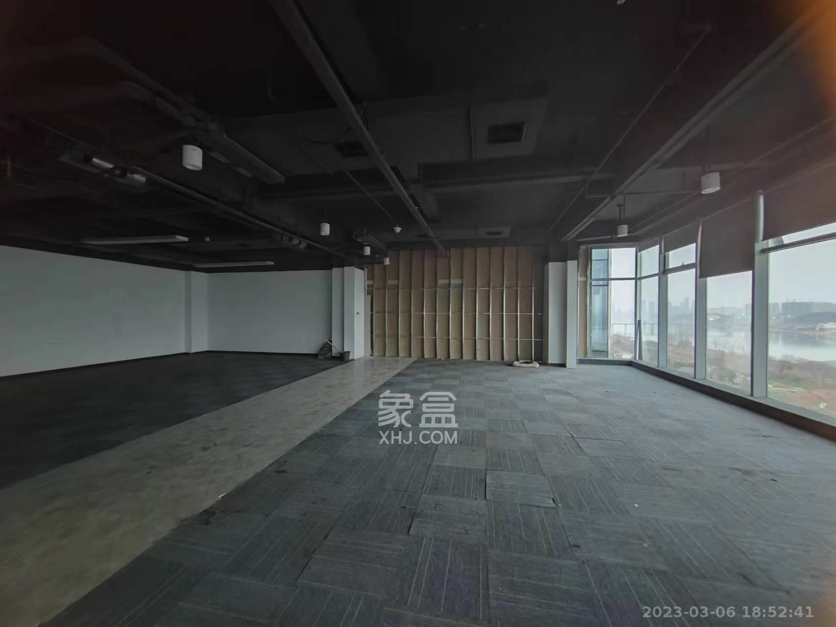 中盈广场   168.0㎡     11100.00元/月室内图