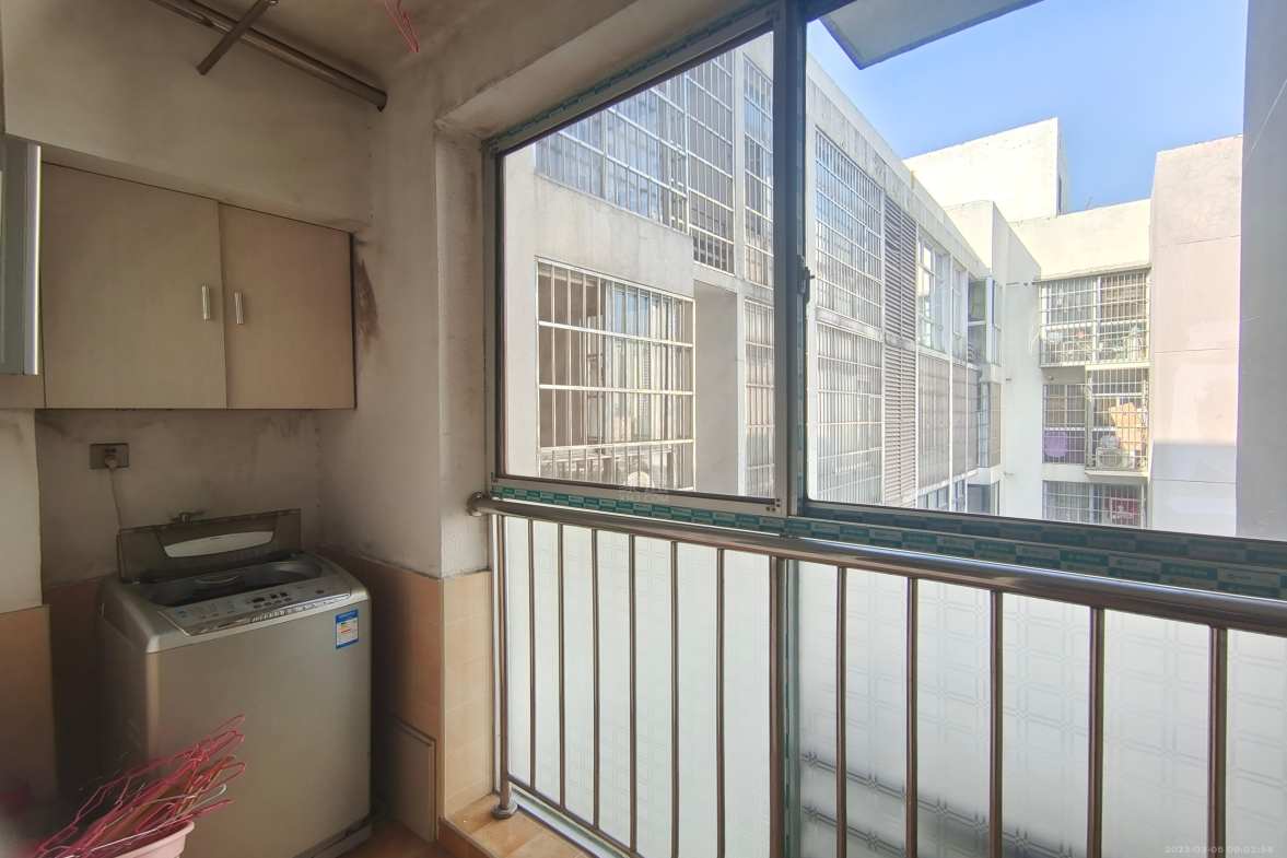 东方丽都  2室2厅1卫    1200.0元/月室内图