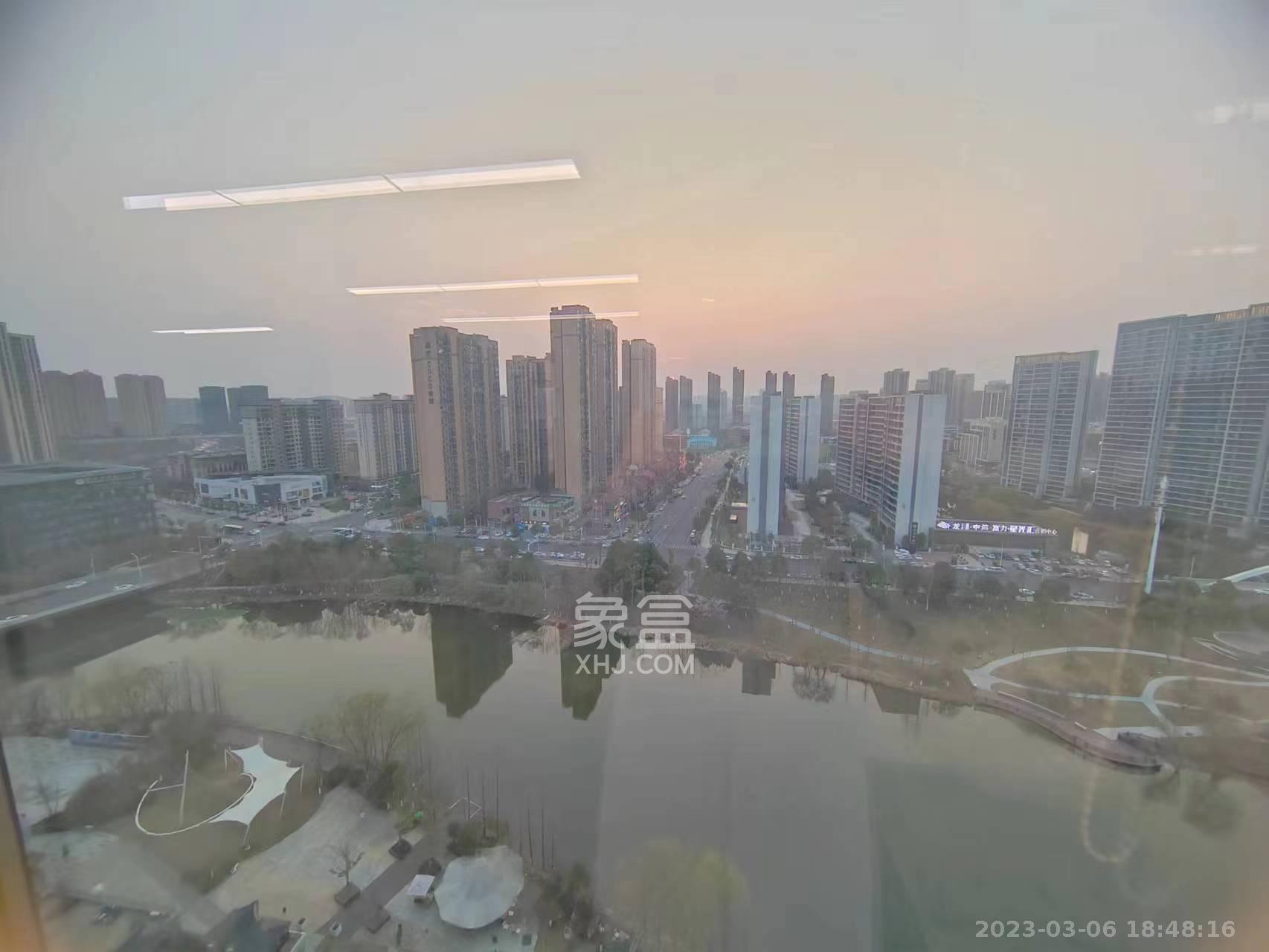 中盈广场   247.0㎡     15500.00元/月