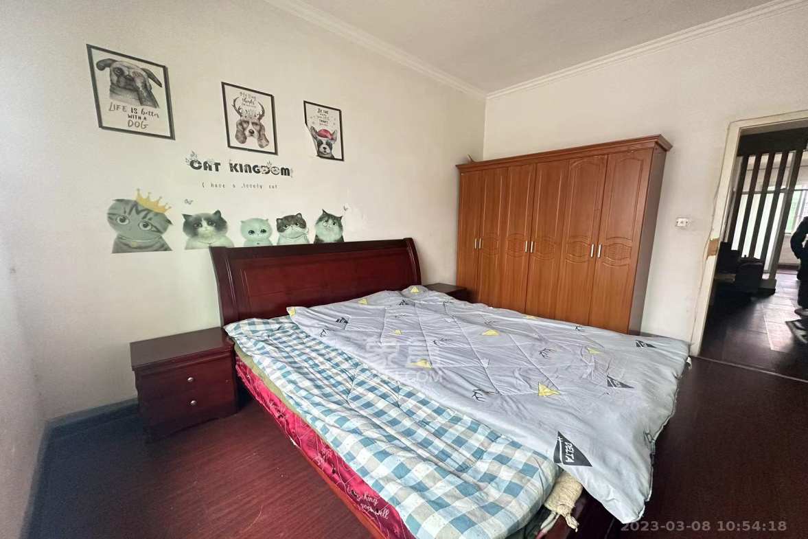 中南汽车世界  2室2厅1卫    1100.0元/月室内图