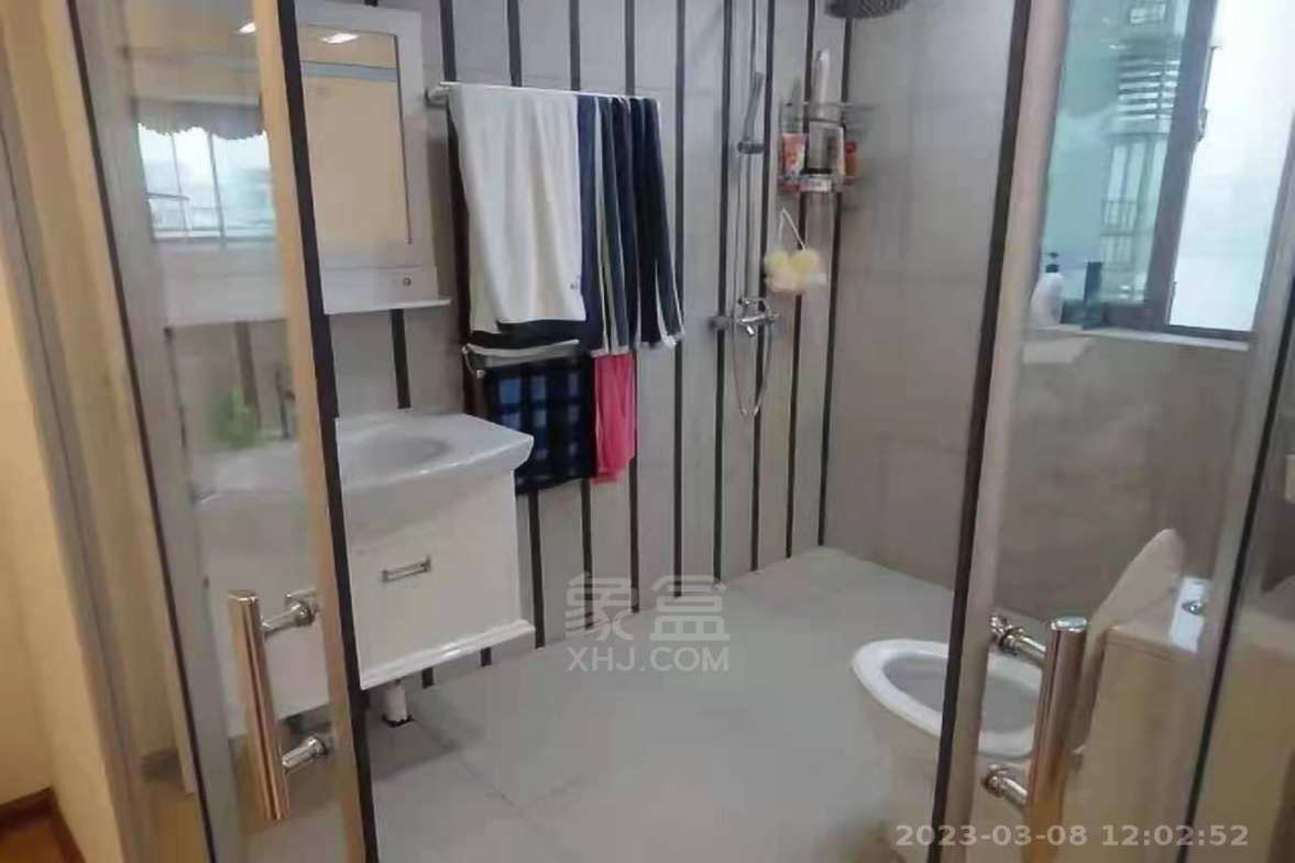 近水楼台  3室2厅2卫   2500.00元/月室内图