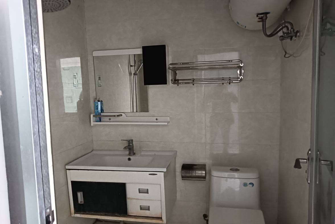 鹏泰国际  0室0厅0卫   900.00元/月 鹏泰国际  0室0厅0卫   900.00元/月室内图