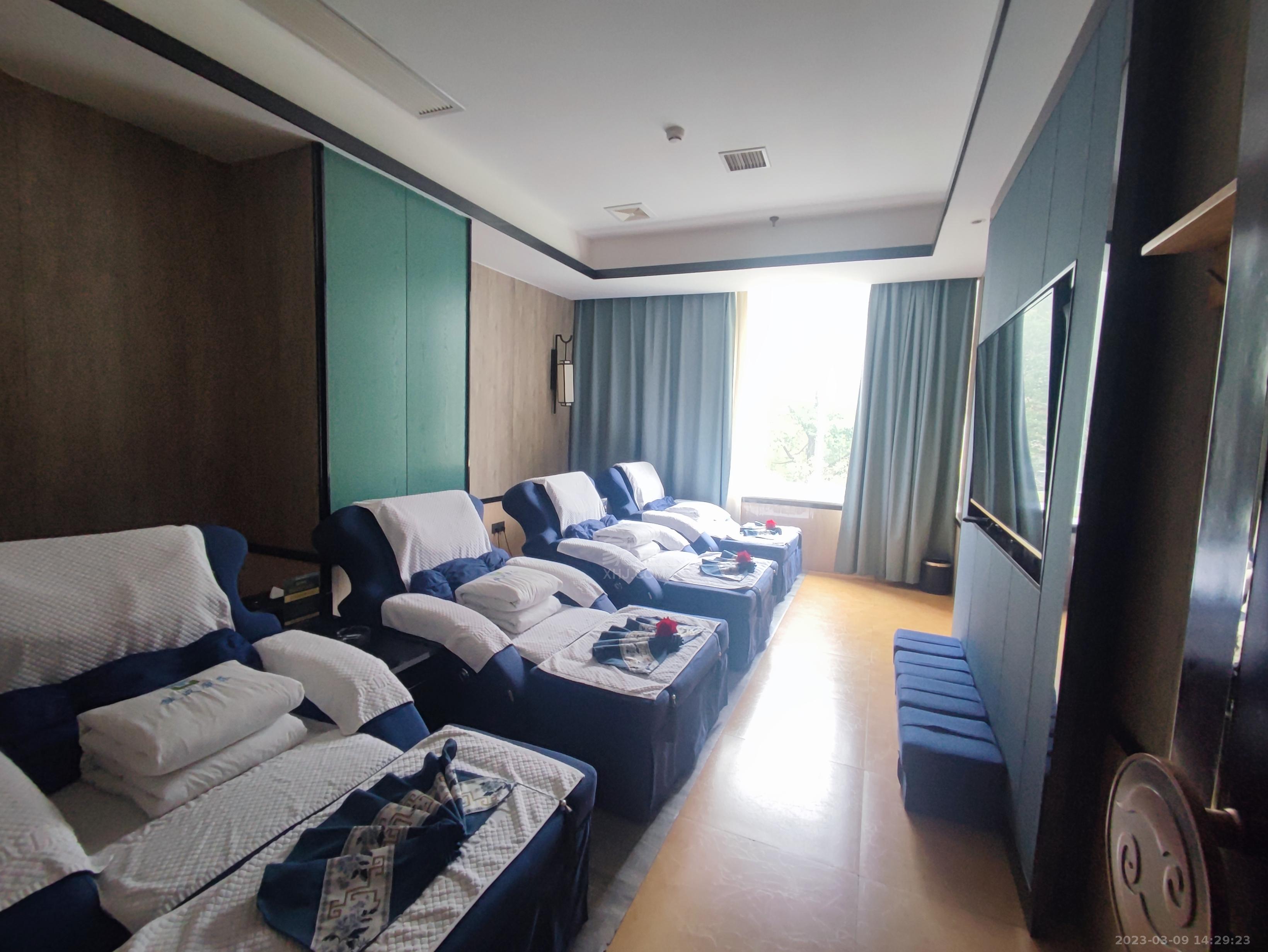 庐山春天   340.0㎡      18500.0元/月室内图