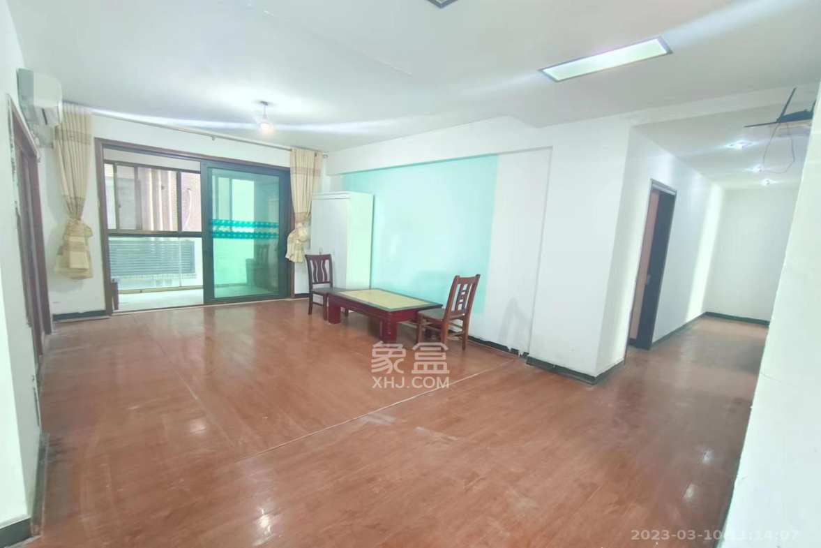 岳麓壹号 4室2厅2卫 3700.00元/月 岳麓壹号 4室2厅2卫 3700.00元/月室内图