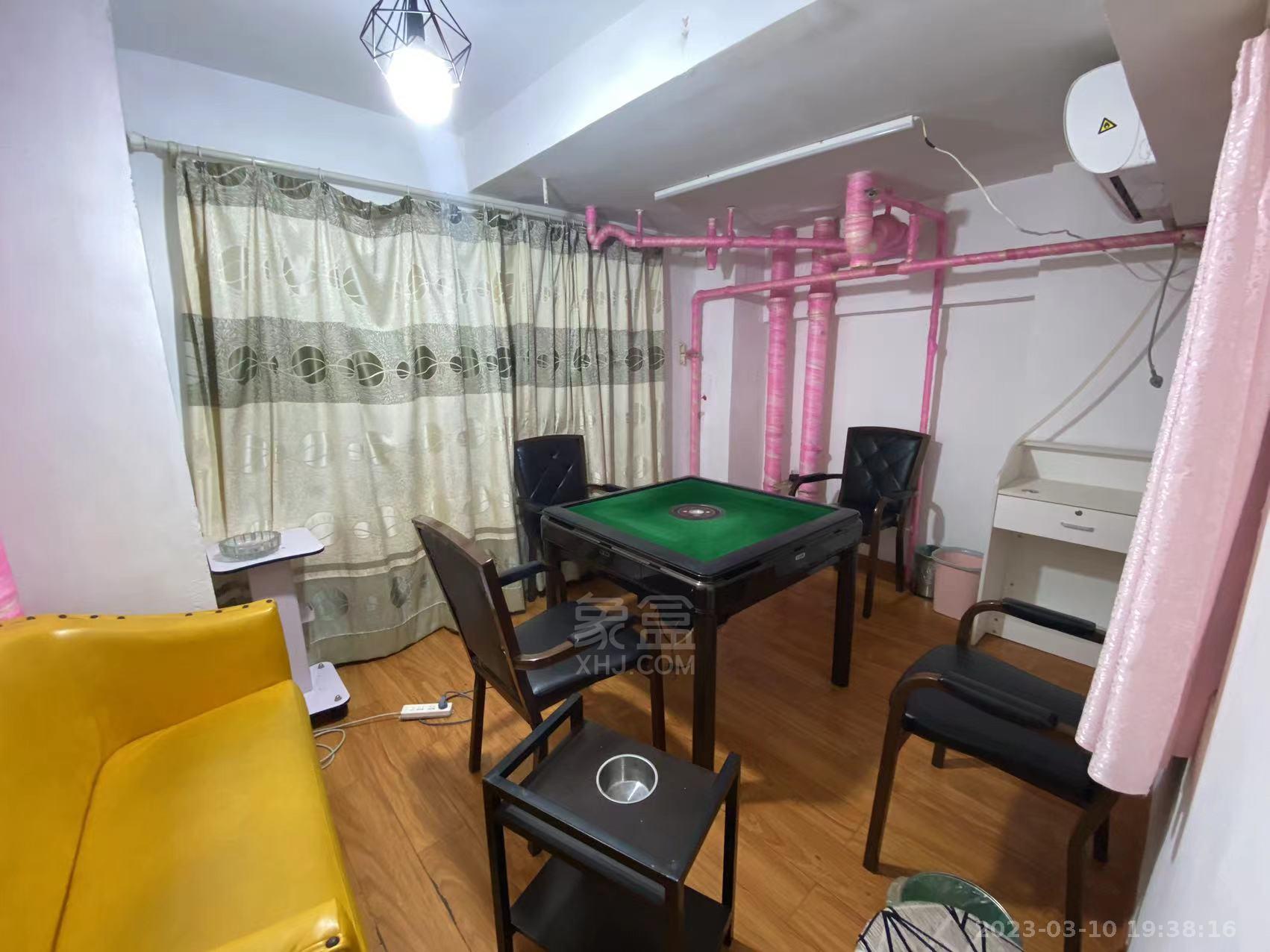 金轮时代广场  2室1厅1卫    2000.0元/月