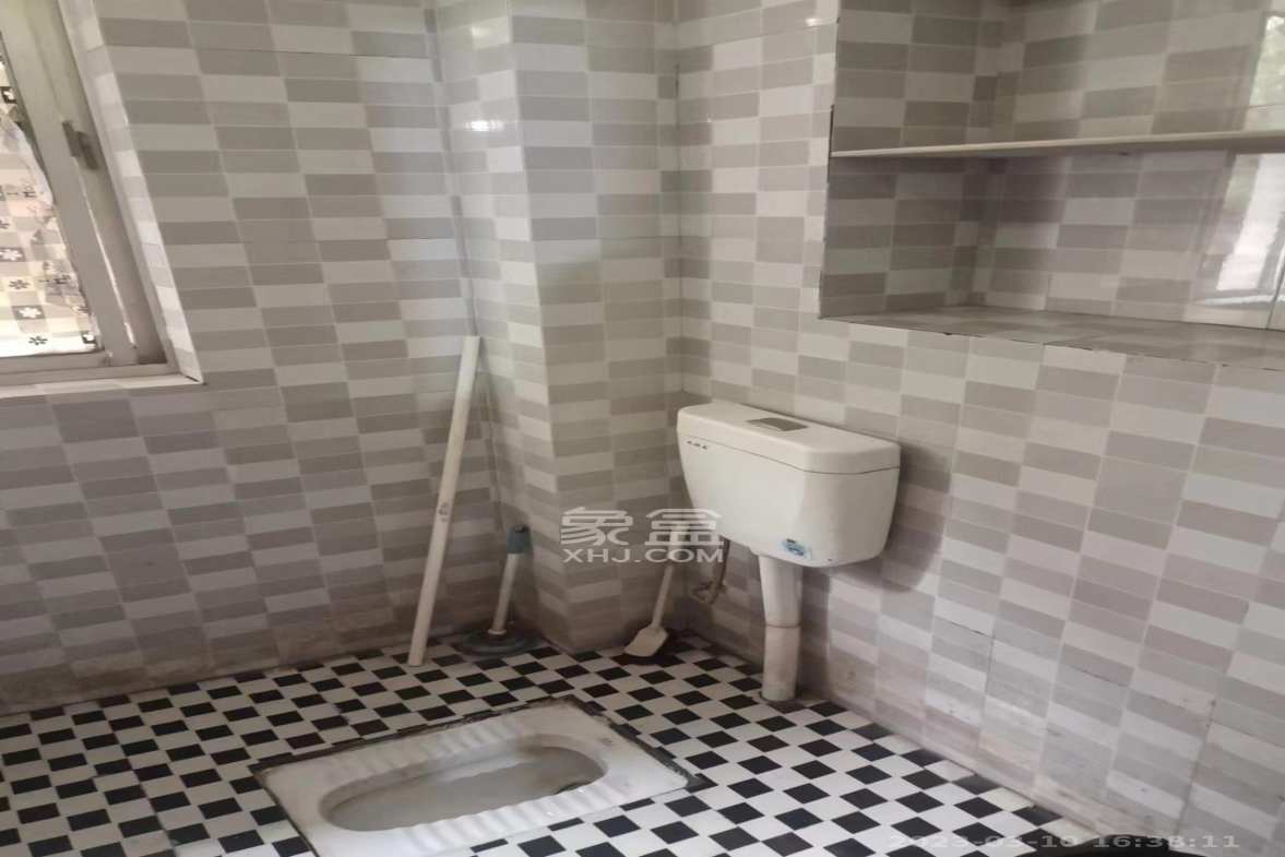 长塘新村  2室2厅1卫   800.00元/月室内图