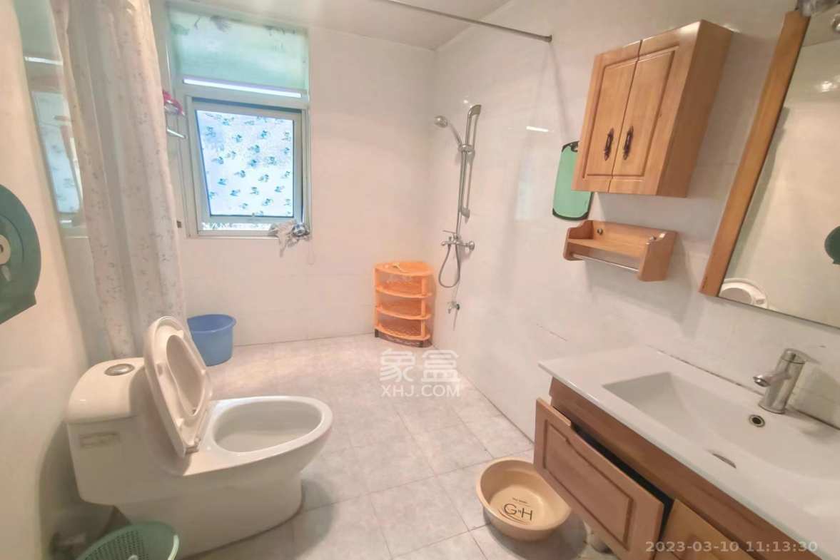 岳麓壹号 4室2厅2卫 3700.00元/月 岳麓壹号 4室2厅2卫 3700.00元/月室内图