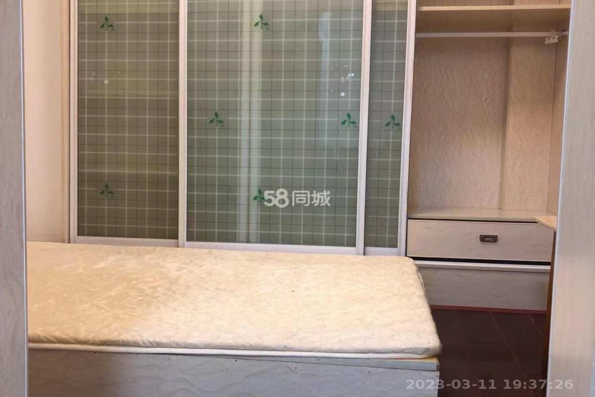 和厚园小区二期  1室1厅1卫   1200.00元/月室内图