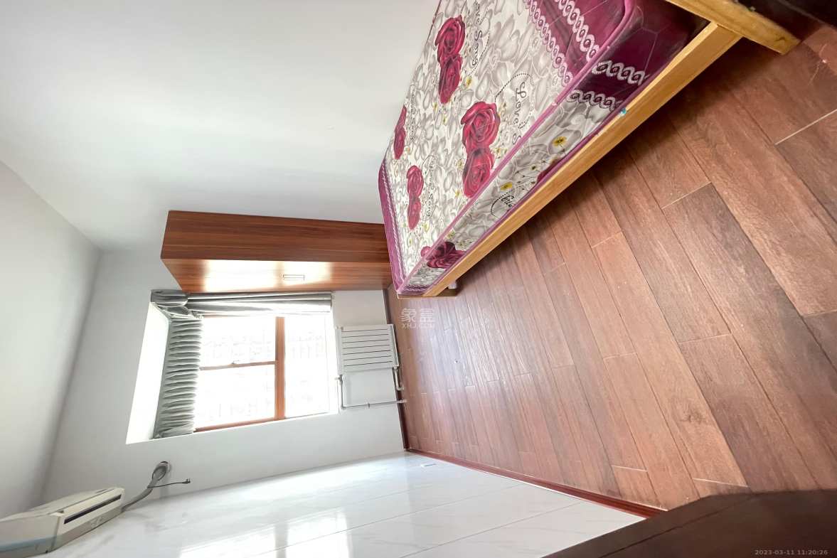 银杏嘉园  4室2厅2卫    3600.0元/月室内图