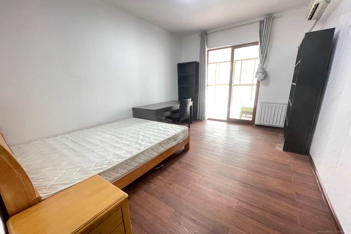 银杏嘉园  4室2厅2卫    3600.0元/月室内图