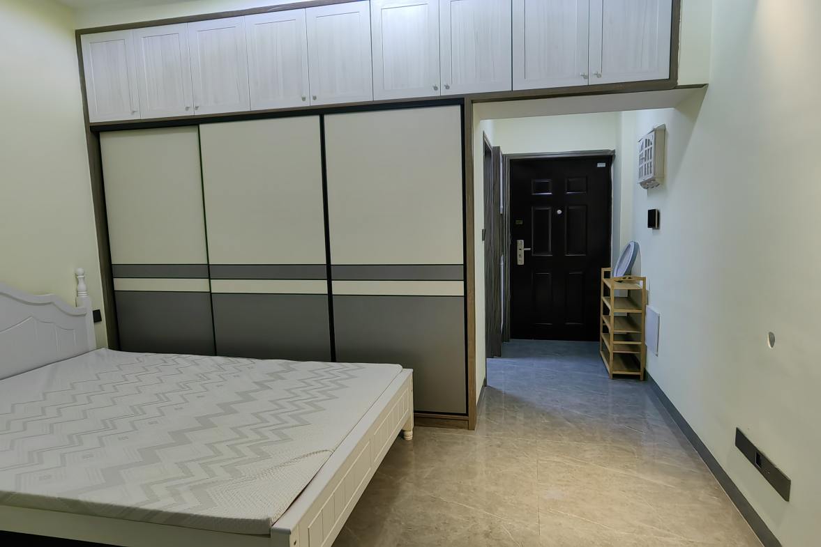 保利香槟国际  1室1厅1卫   29.80万室内图1