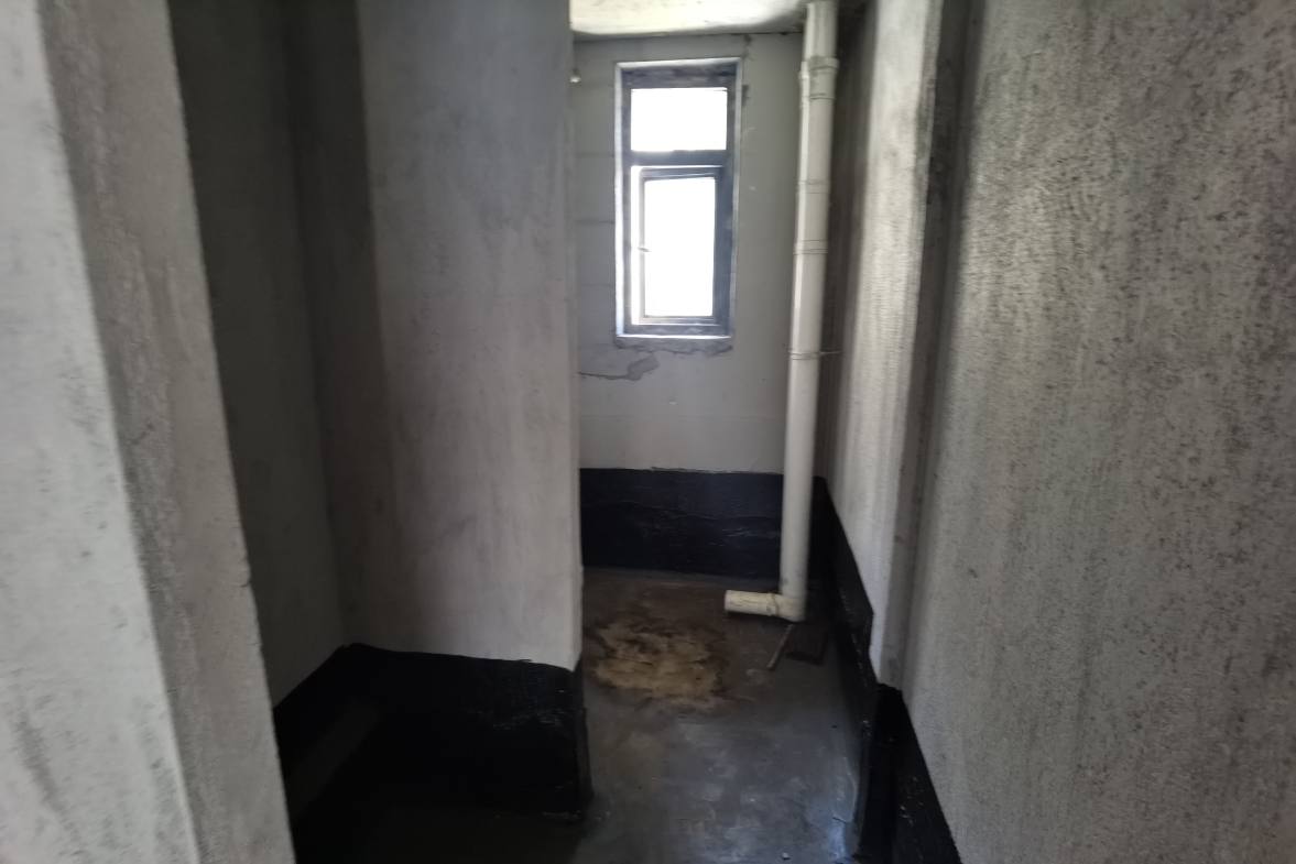 宁邦中心(二期公园里)  5室2厅2卫   118.00万 宁邦中心(二期公园里)  5室2厅2卫   118.00万客厅