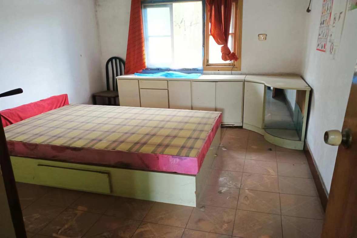 索桥居委会  2室1厅1卫   12.00万室内图