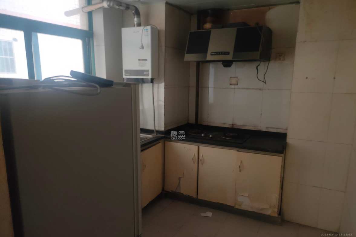 明城公寓 3室2厅1卫 2000.0元/月 明城公寓 3室2厅1卫 2000.0元/月室内图