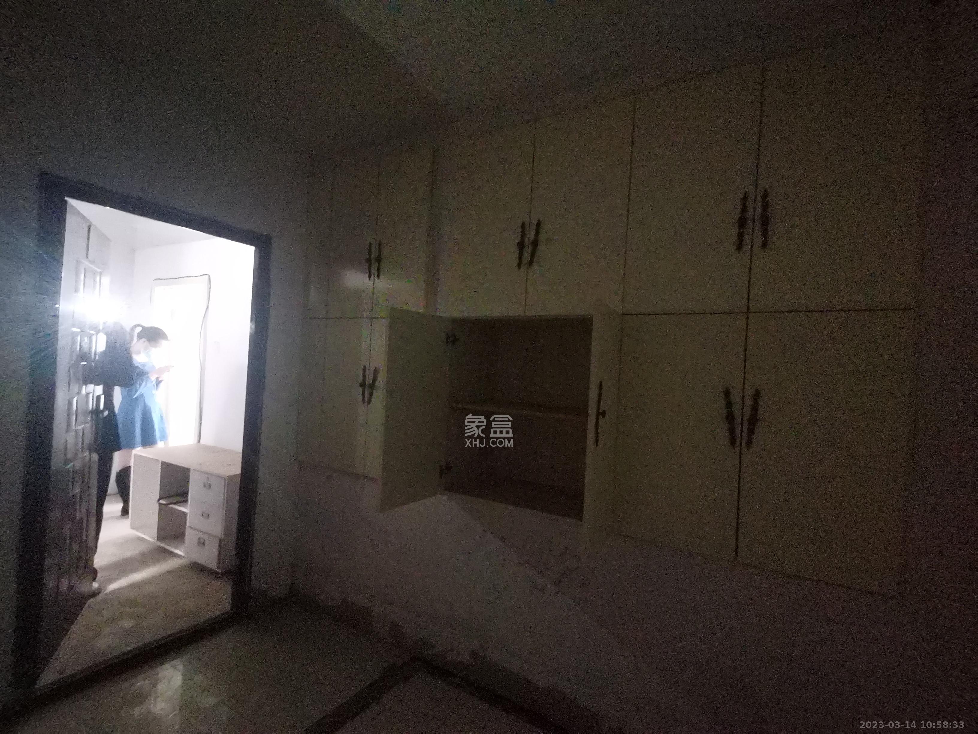 万科魅力之城   135.0㎡      4000.0元/月室内图