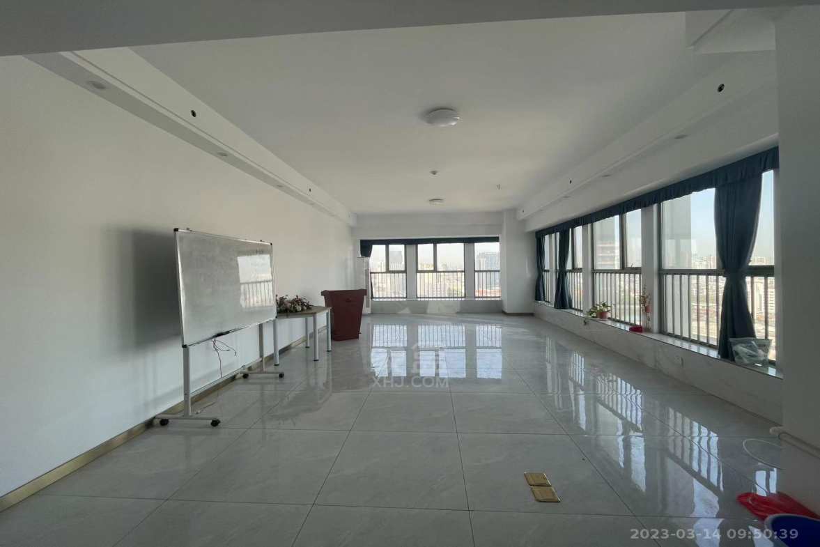 日盛大厦 1室1厅1卫 2600.00元/月 日盛大厦 1室1厅1卫 2600.00元/月室内图