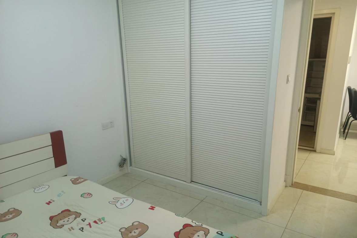 万达湖公馆 2室2厅1卫 2200.00元/月 万达湖公馆 2室2厅1卫 2200.00元/月室内图