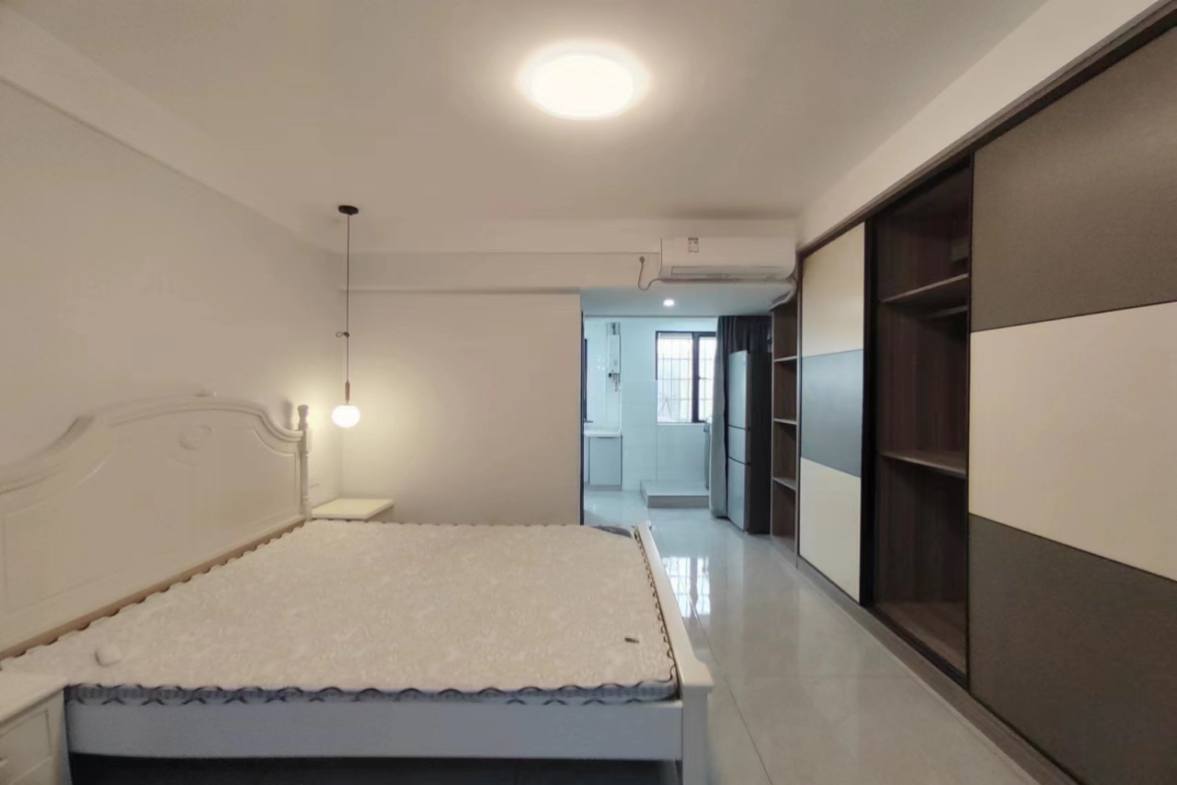 龙泰上品 0室0厅0卫 1300.00元/月 龙泰上品 0室0厅0卫 1300.00元/月户型图