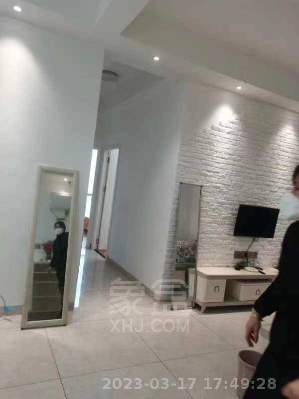 庐山一号 2室2厅1卫 2300.00元/月 庐山一号 2室2厅1卫 2300.00元/月室内图