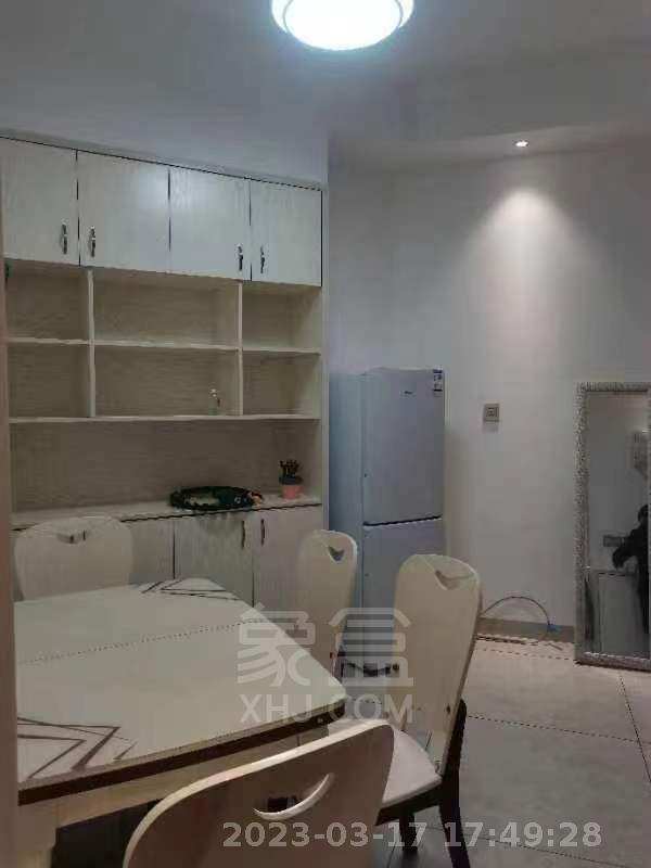 庐山一号 2室2厅1卫 2300.00元/月 庐山一号 2室2厅1卫 2300.00元/月室内图