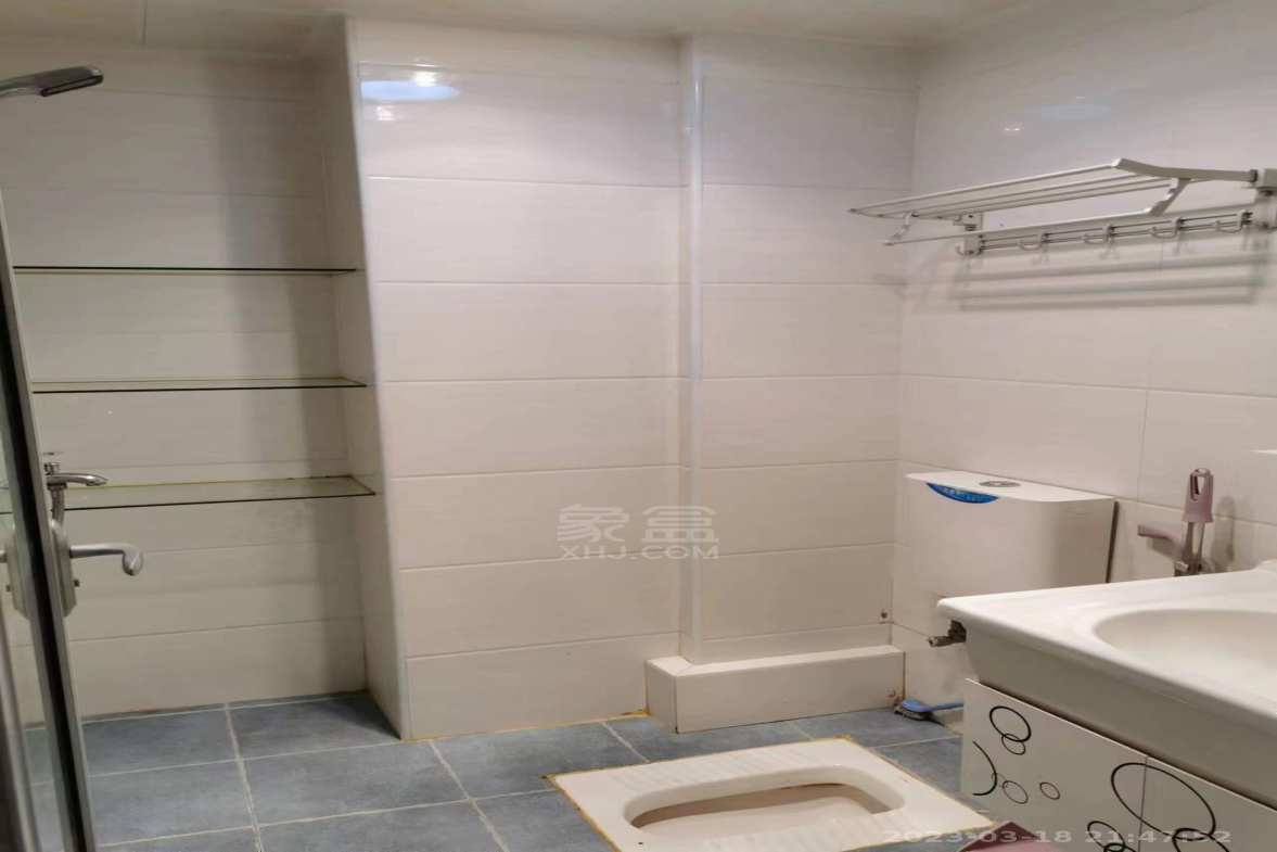 中建御山和苑  1室1厅1卫    1600.0元/月室内图