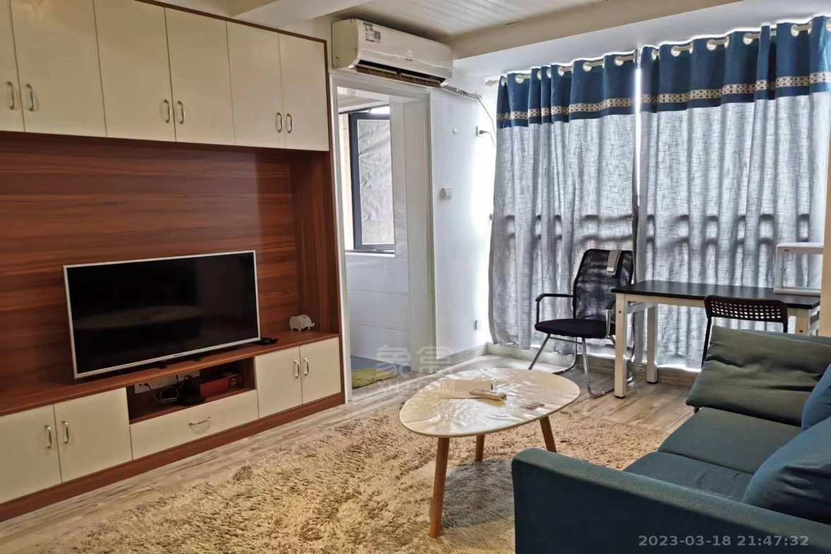 中建御山和苑  1室1厅1卫    1600.0元/月室内图1