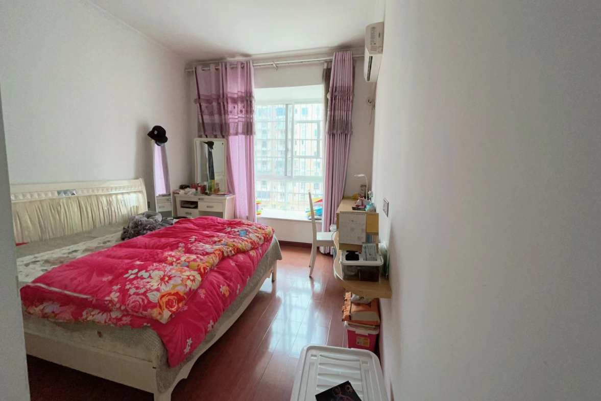 香山红叶  0室0厅0卫   74.00万 香山红叶  0室0厅0卫   74.00万室内图