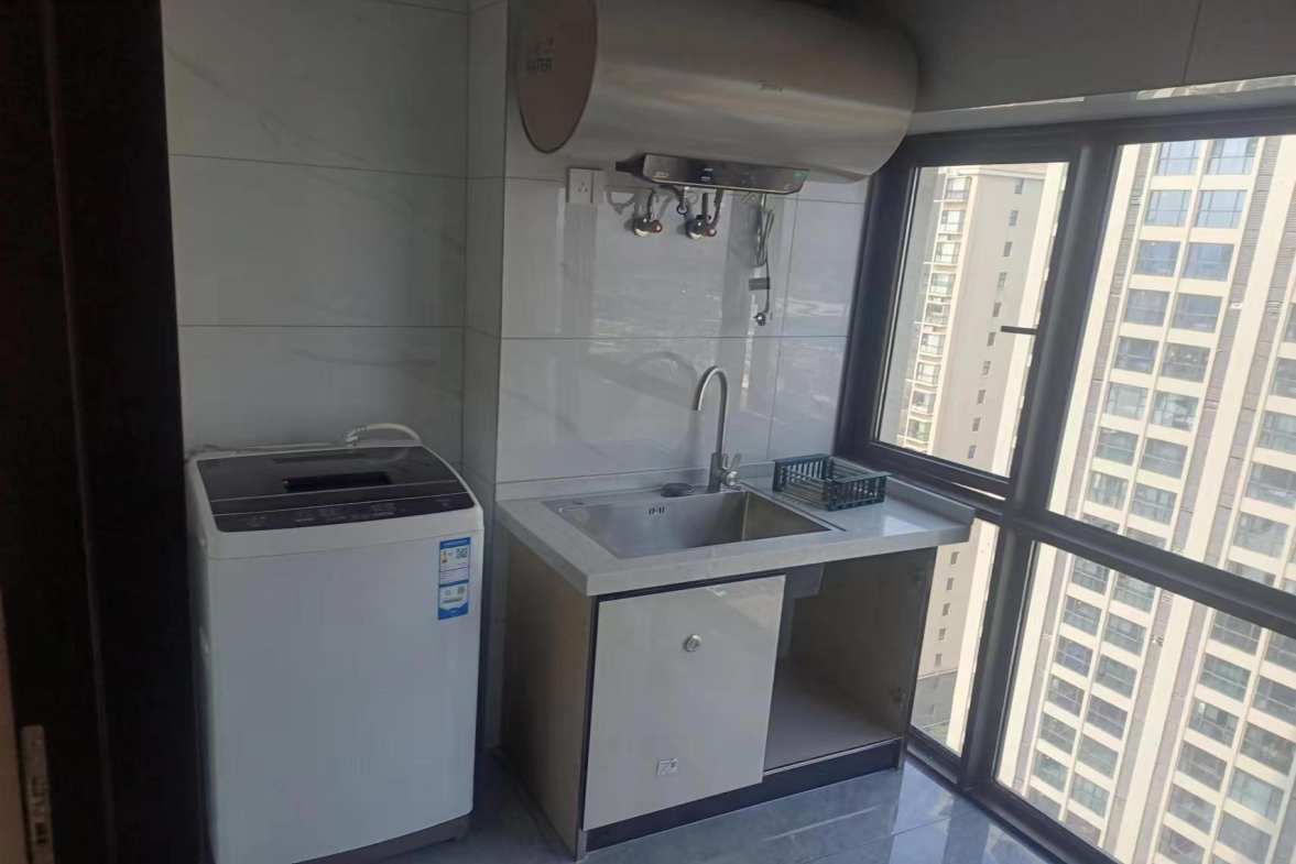 和瑞欢乐城二期 1室1厅1卫 1500.00元/月 和瑞欢乐城二期 1室1厅1卫 1500.00元/月室内图