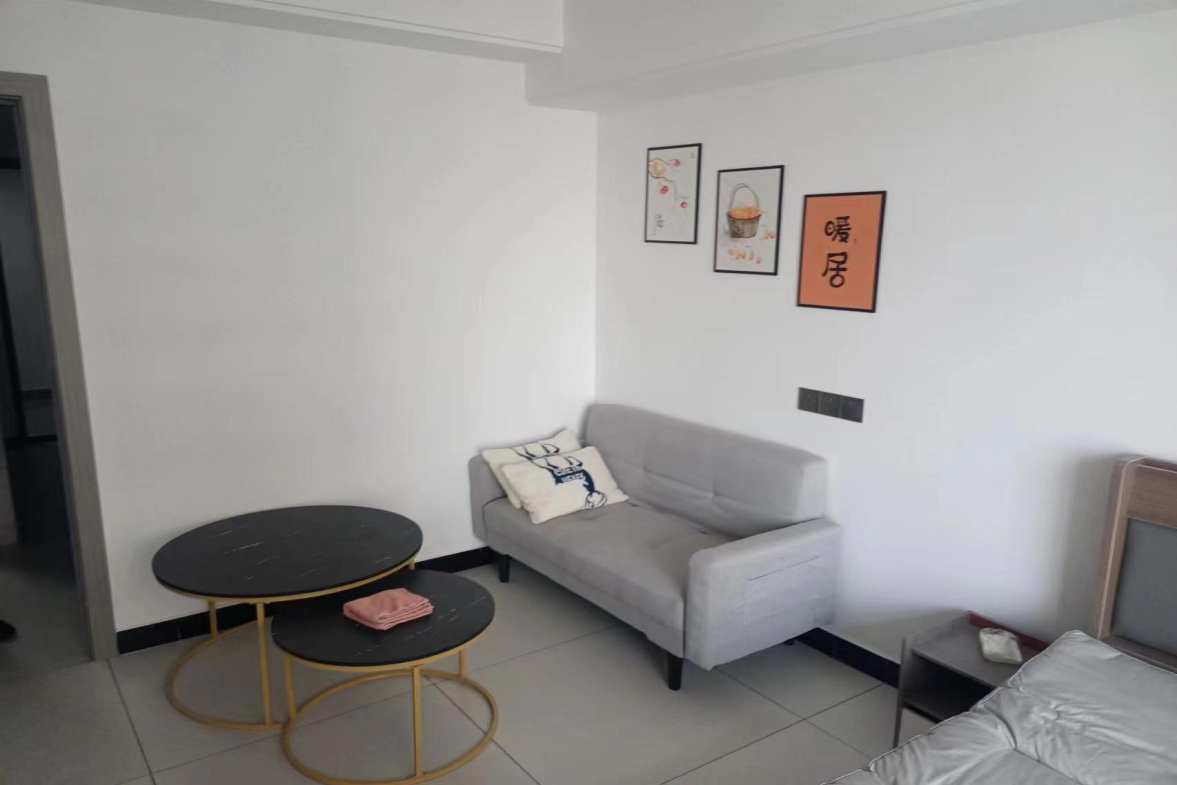 和瑞欢乐城二期 1室1厅1卫 1500.0元/月 和瑞欢乐城二期 1室1厅1卫 1500.0元/月室内图