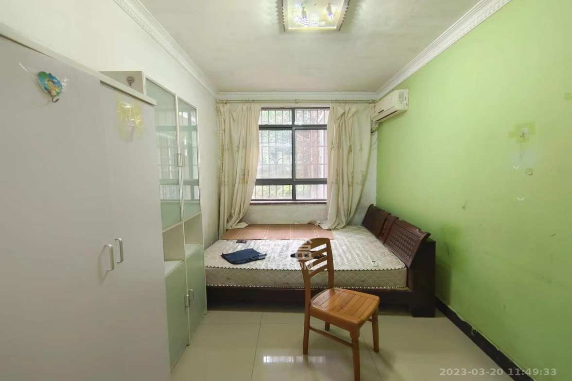 万煦园  4室2厅2卫   3200.00元/月室内图