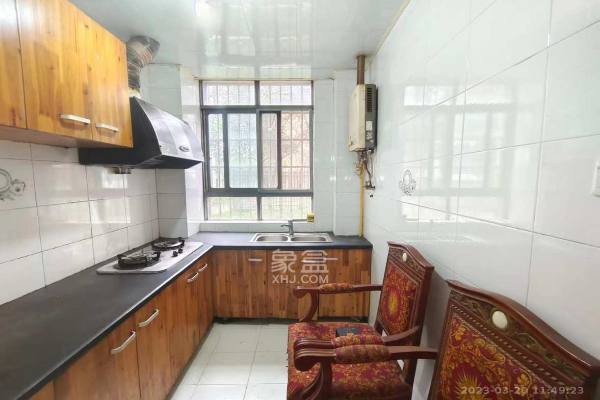 万煦园  4室2厅2卫   3200.00元/月室内图